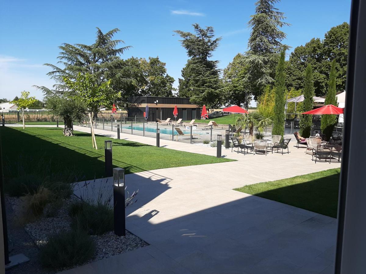 Logis Hotel Relais Saint Jacques - Chateauroux Déols Exterior foto