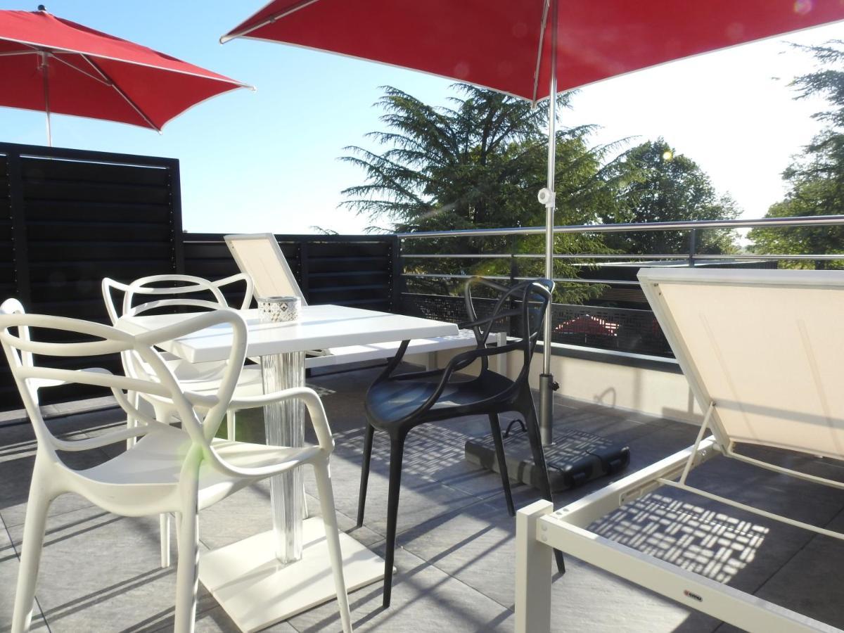 Logis Hotel Relais Saint Jacques - Chateauroux Déols Exterior foto